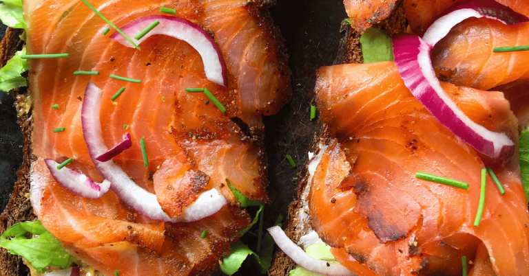 Luxe broodje Gerookte Zalm - bij Brasserie Tuinzicht in Hilversum