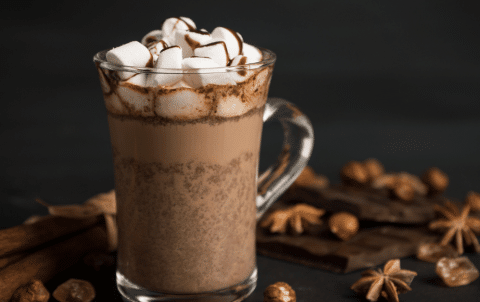 Warme chocolade melk - bij Brasserie Tuinzicht in Hilversum